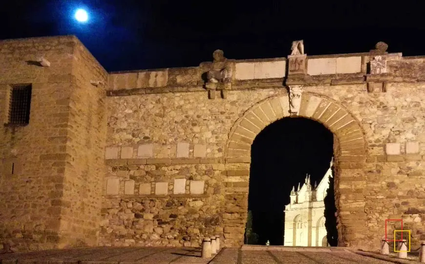 La Alcazaba y el Arco de los Gigantes