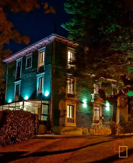 fachada iluminación nocturna