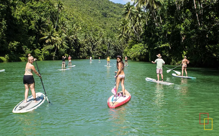Paddle board en el río Loboc, Bohol