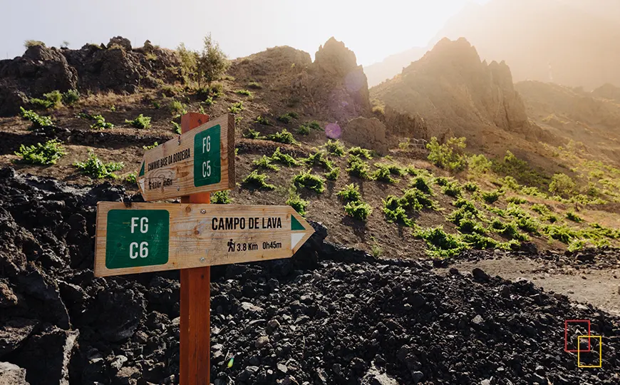 Trekking por la Bordeira de Fogo