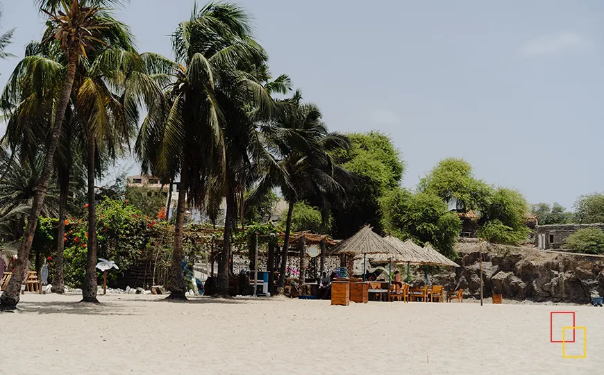 Playa de Tarrafal con palmeras, al norte de Santiago