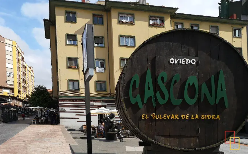 Calle Gascona - El Bulevar de la Sidra