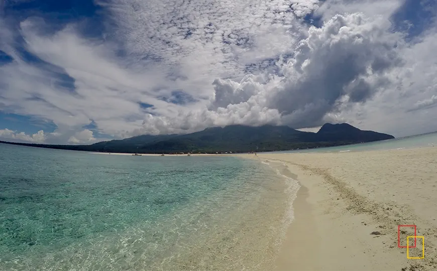 White Island frente a Camiguin, lengua de arena con vistas a volcanes