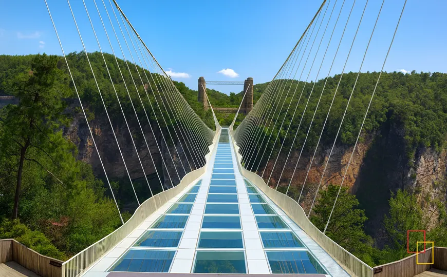 Puentes y pilares de arenisca en Zhangjiajie