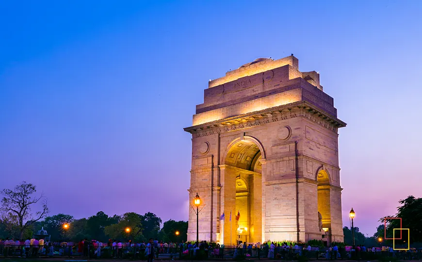 Puerta de la India (India Gate) en el eje ceremonial de Nueva Delhi