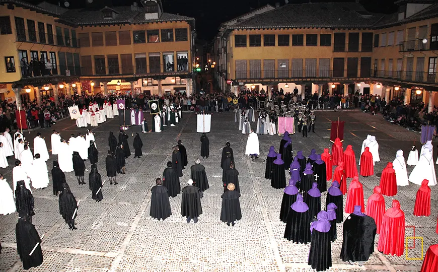 Procesión del Encuentro Doloroso en la Plaza Mayor