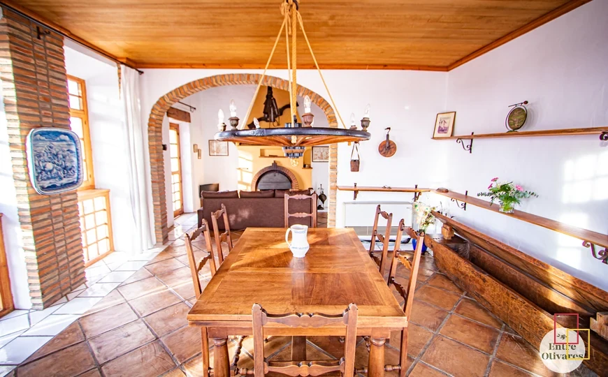 Salón comedor del alojamiento de EntreOlivares