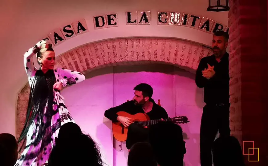 espectáculo flamenco en Sevilla - Casa de la Guitarra