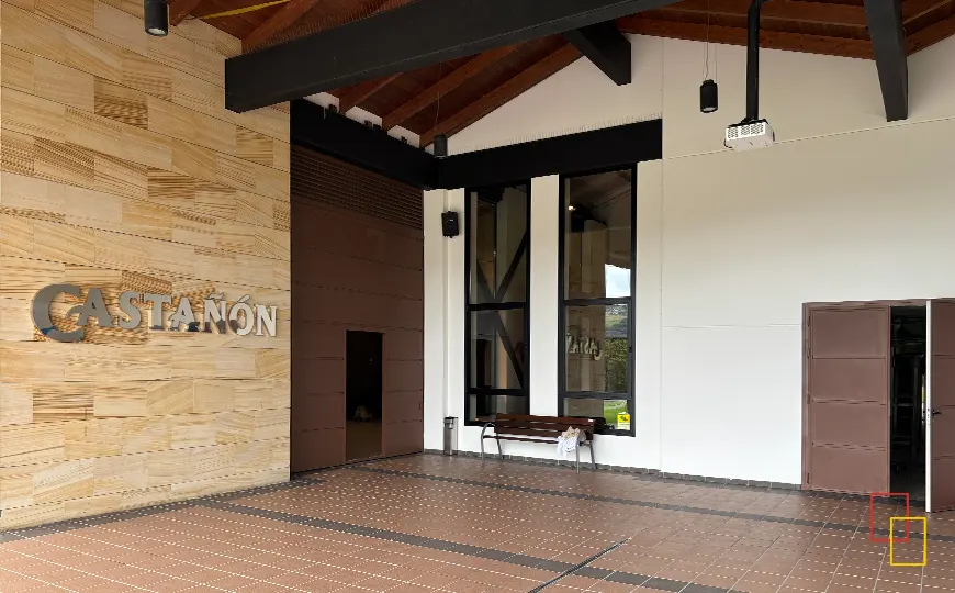 Fachada del Llagar Sidra Castañón en Villaviciosa