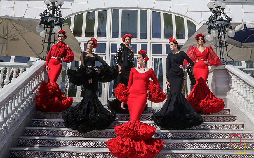 Desfiles en el V Festival Internacional de Moda Flamenca