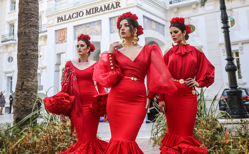 Desfiles en el V Festival Internacional de Moda Flamenca