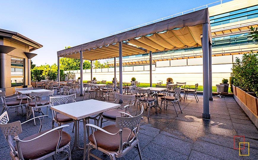 Terraza al aire libre Gran Hotel Attica21 Las Rozas