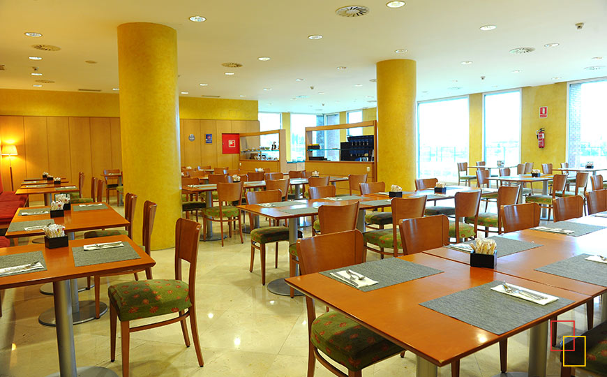 desayunos y cenas en hotel CityExpress Santander Parayas