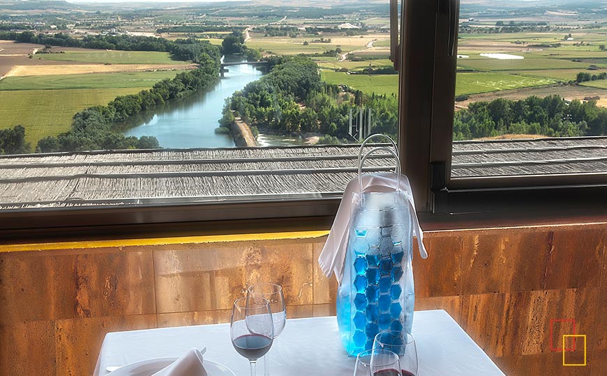 Restaurante Panorámico con vistas a la vega del Duero