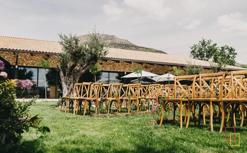 Ceremonia de boda en la pradera de Huellas del Tiétar