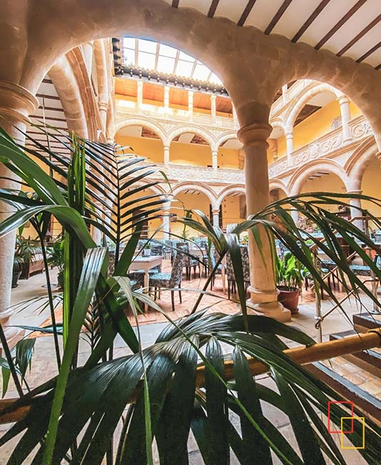 patio interior del Palacio de los Salcedo