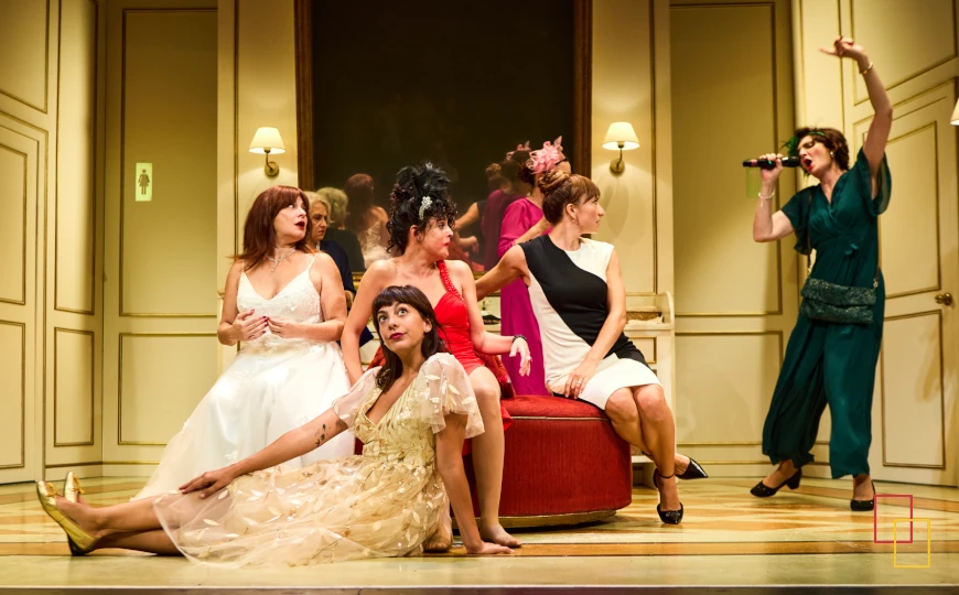 Escena de La madre que me parió en el Teatro Lara