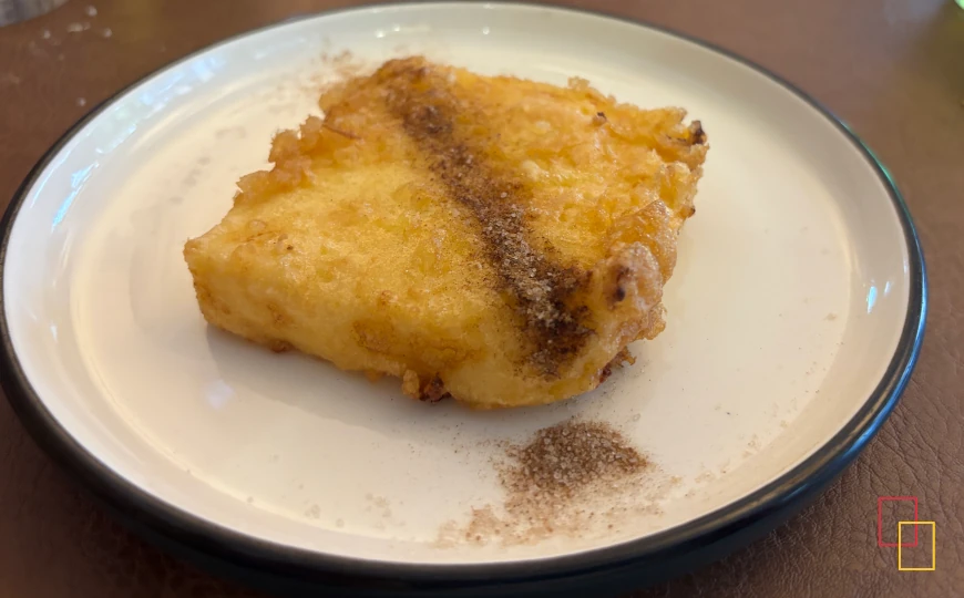 Leche frita casera de El Café de la Ópera, postre del cocido madrileño