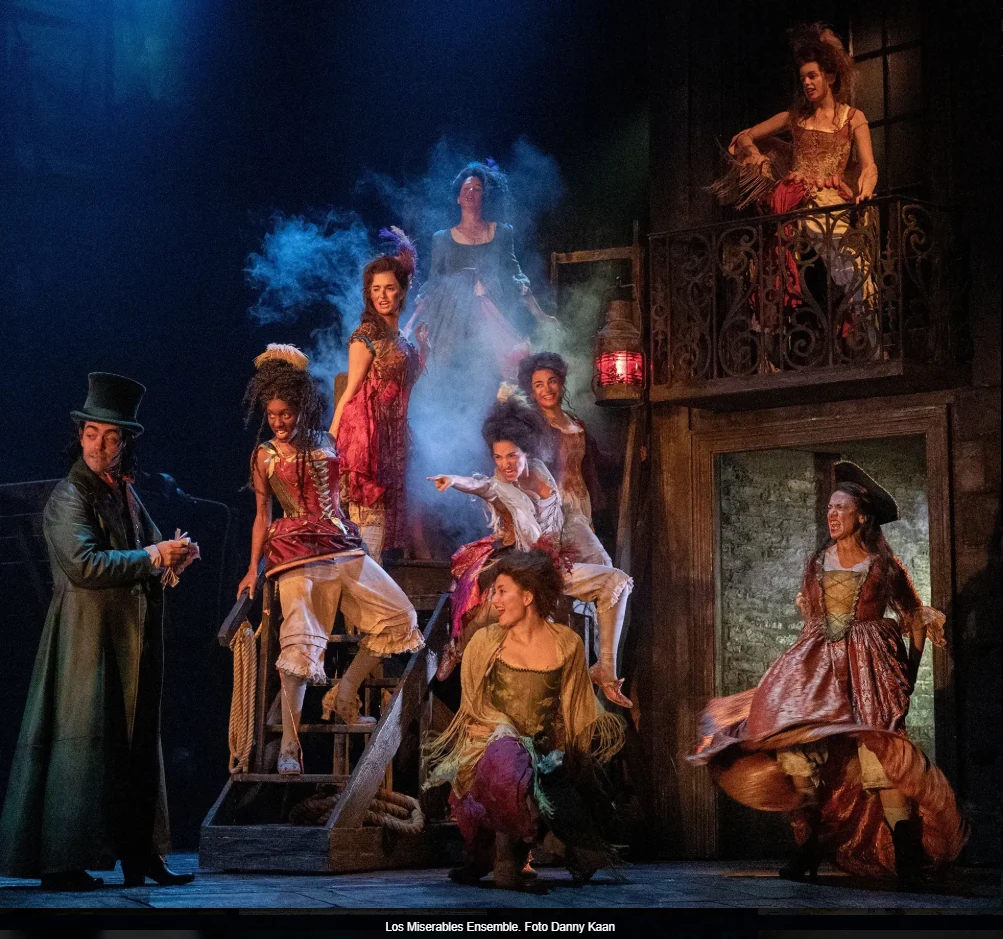 Escena de Los Miserables en el Teatro Apolo