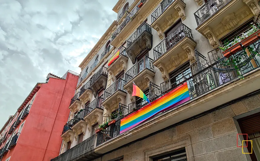 Ambiente en la Plaza de Chueca al atardecer
