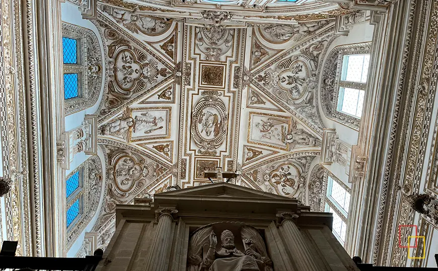 Techo catedralicio en la Mezquita-Catedral de Córdoba