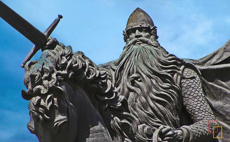 Monumento del Cid Campeador en la Plaza del Mio Cid