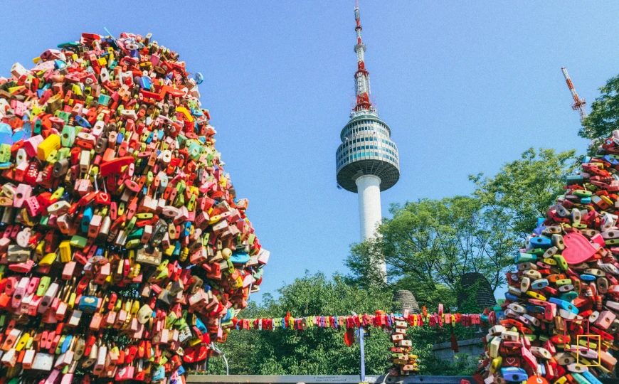 N Seoul Tower en Namsan, mirador de Seúl al atardecer