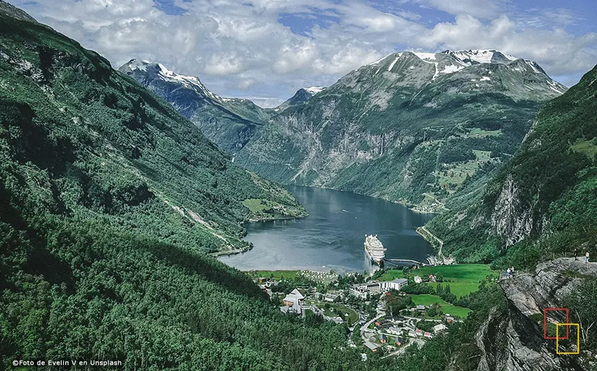 Mirador sobre el Geirangerfjord