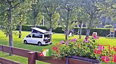 Nou Càmping en La Guingueta d'Àneu, Lleida
