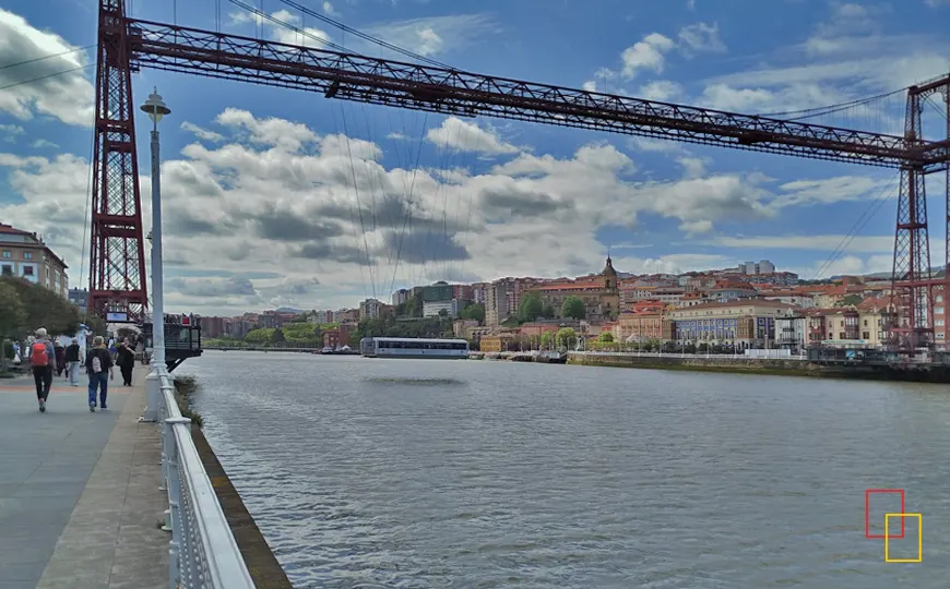 Puente de Bizkaia entre Getxo y Portugalete sobre la ría