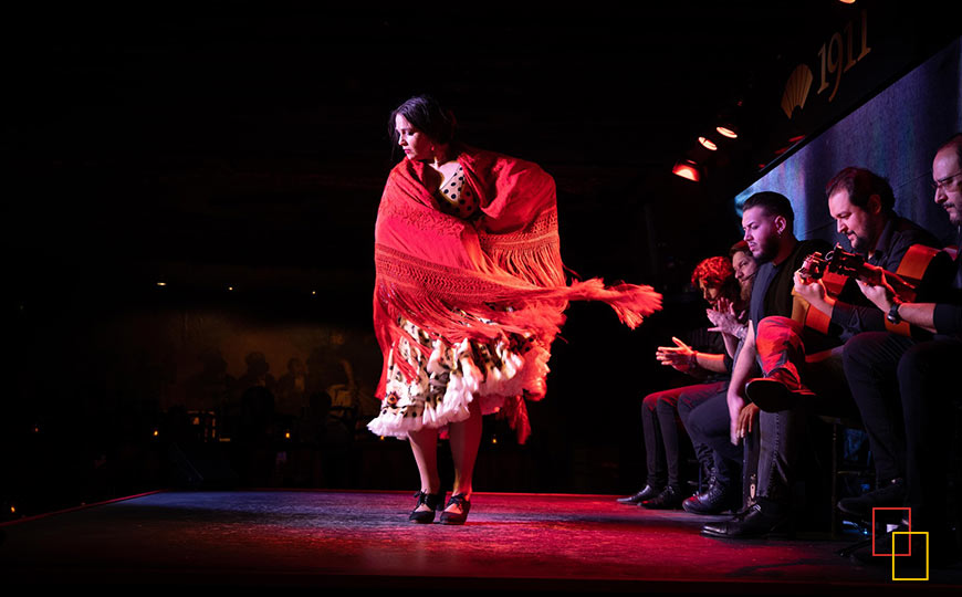 Bailaora Paula Rodríguez en Tablao Flamenco 1911