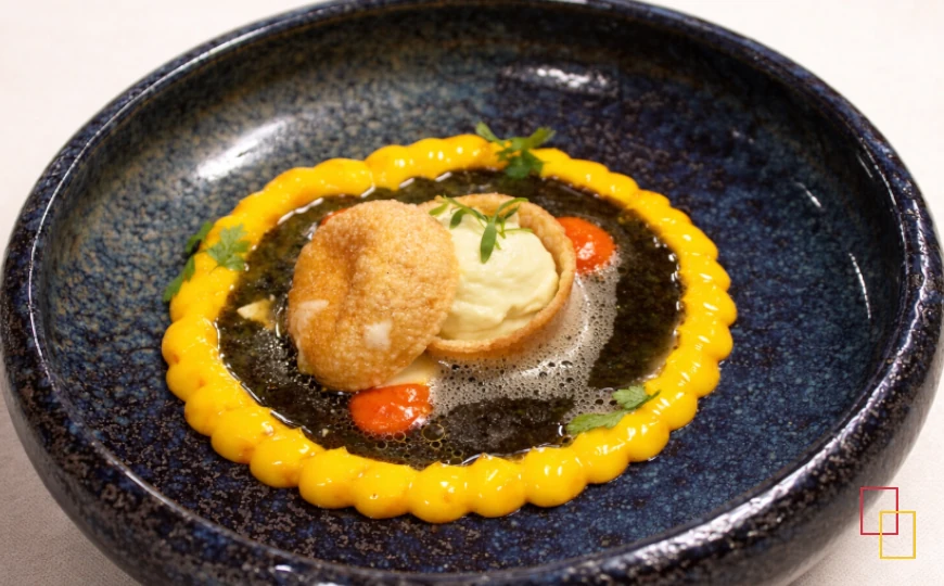 Pavía crujiente de bacalao con AOVE DOP Aceite de Madrid elaborada por el chef Agustín Herrera en Salón Gourmets 2026