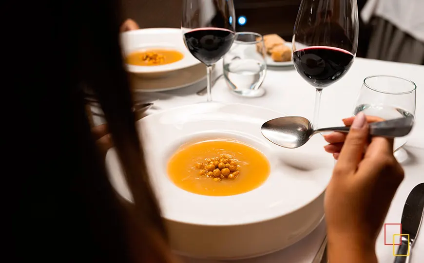 Crema ligera de consomé de cocido