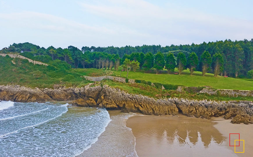 Playa de Las Cámaras en Celorio, Llanes - Asturias