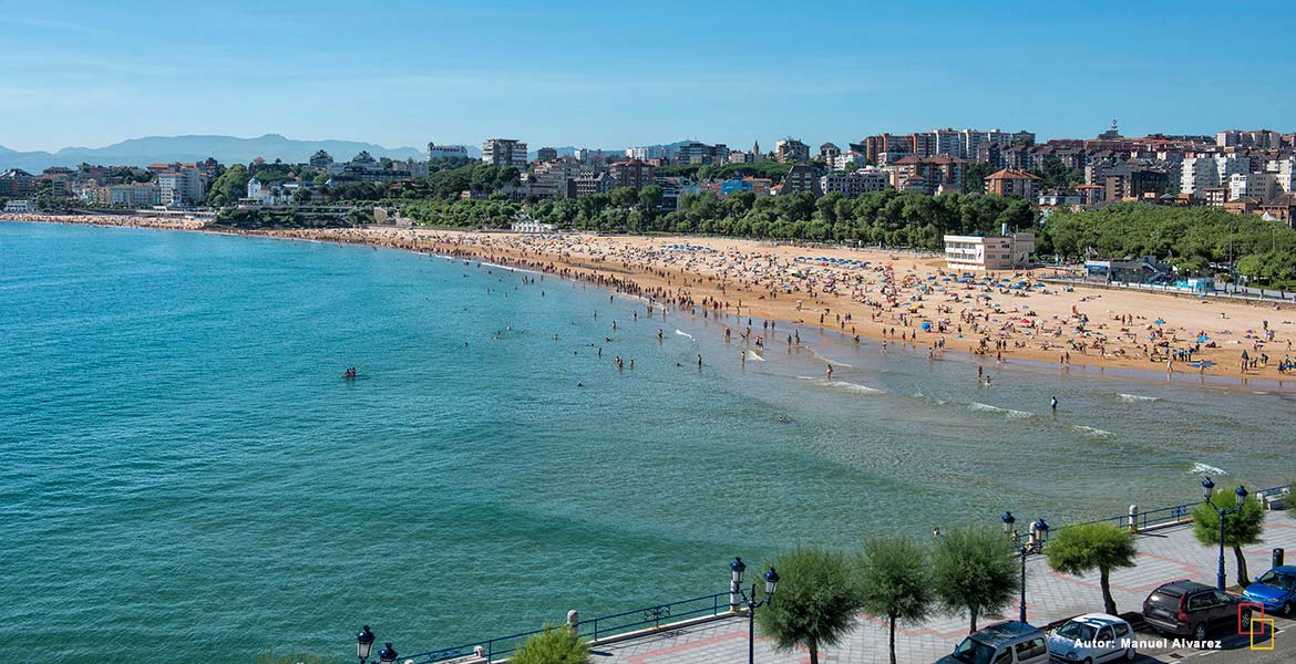 Las playas del Sardinero totalmente equipadas y accesibles al baño