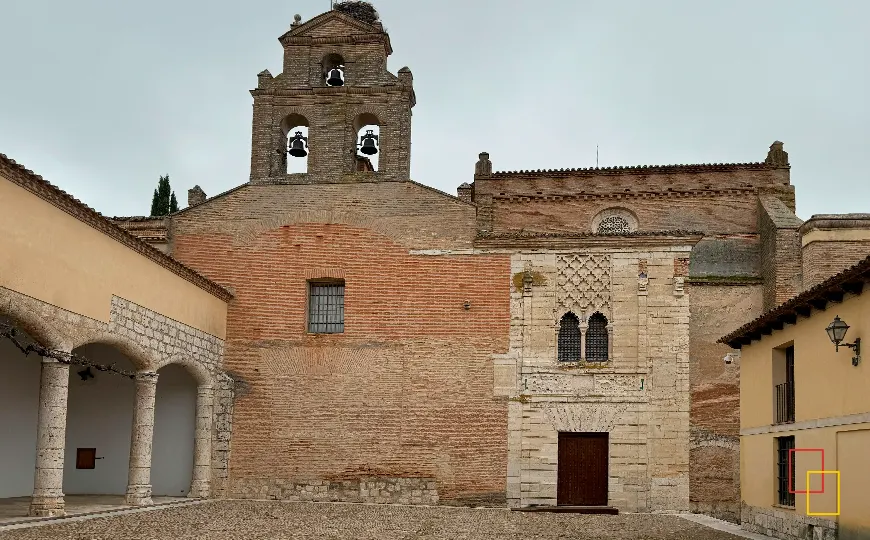 Fachada mudéjar del Monasterio de Santa Clara en Tordesillas