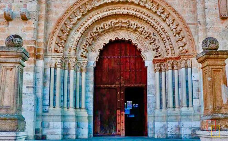 Puerta Norte de la Colegiata