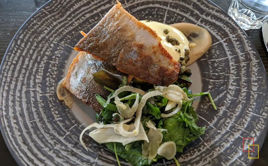 Plato de pescado en Lækjarbrekka Reikiavik