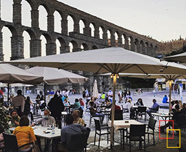 Restaurante Casares, un lugar privilegiado para contemplar el Acueducto, Segovia