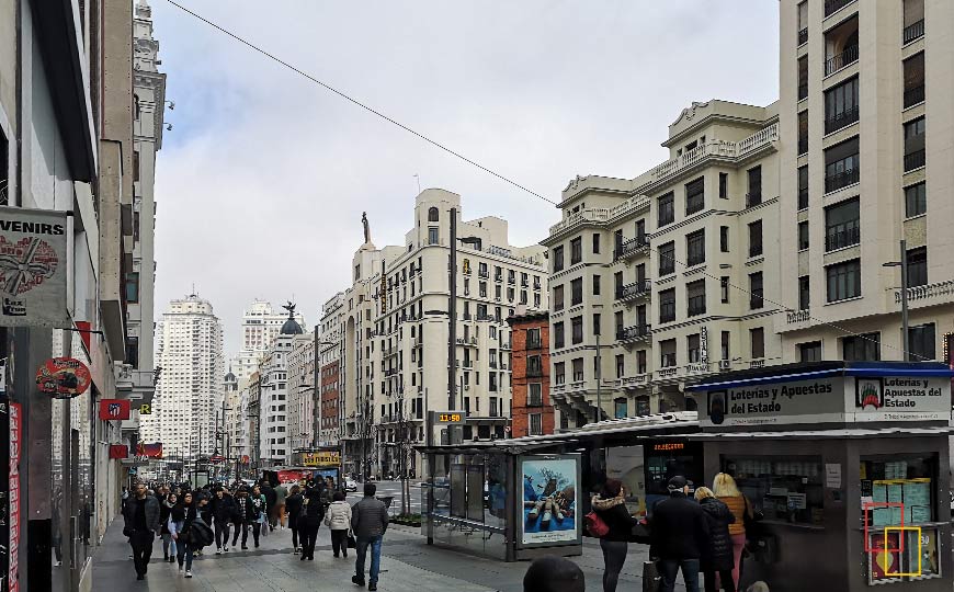 ocio en la gran vía, lugar que visitar en Madrid