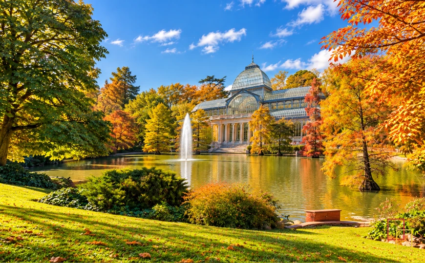 Parque del Retiro en otoño en Madrid