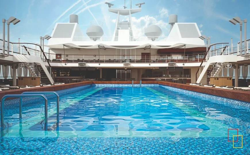 Piscina de un crucero premium Silversea