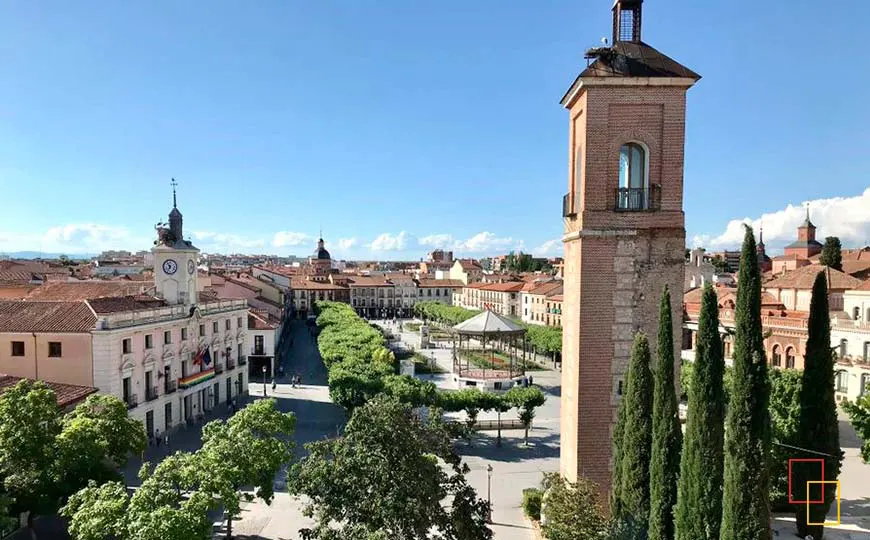 Torre de Santa María y vistas plaza Cervantes