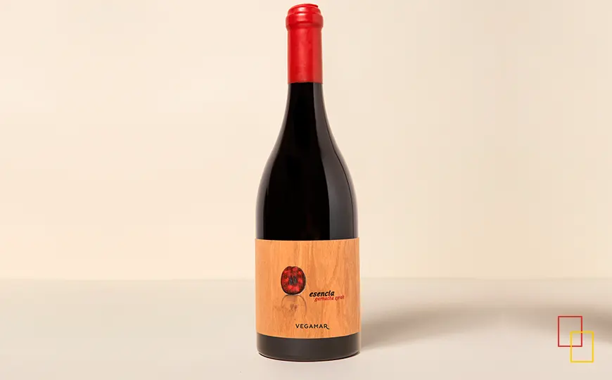 Botella de vino tinto Esencia Vegamar de Vegamar Bodegas