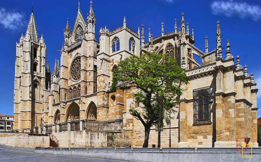 Catedral de Santa María La Mayor (León) también conocida como la Pulchra Leonina